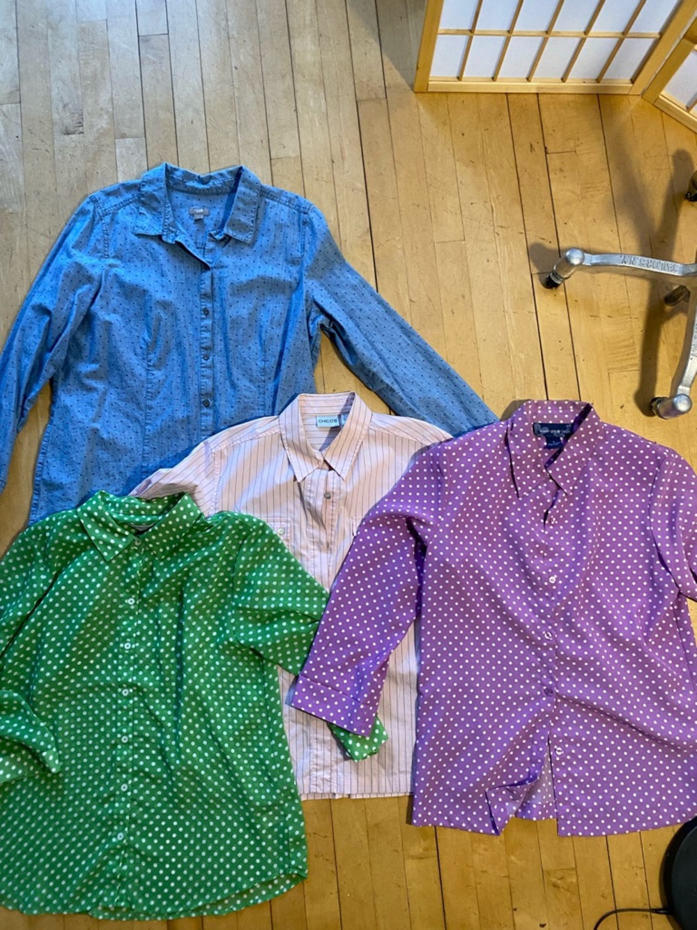 4 blouse LOT Susan Graver, J Jill, Chico Med Button-Up Tops